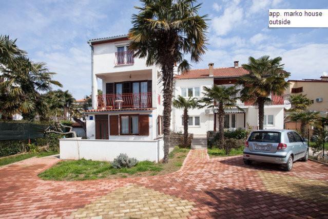 Marko Apartment Ровин Екстериор снимка